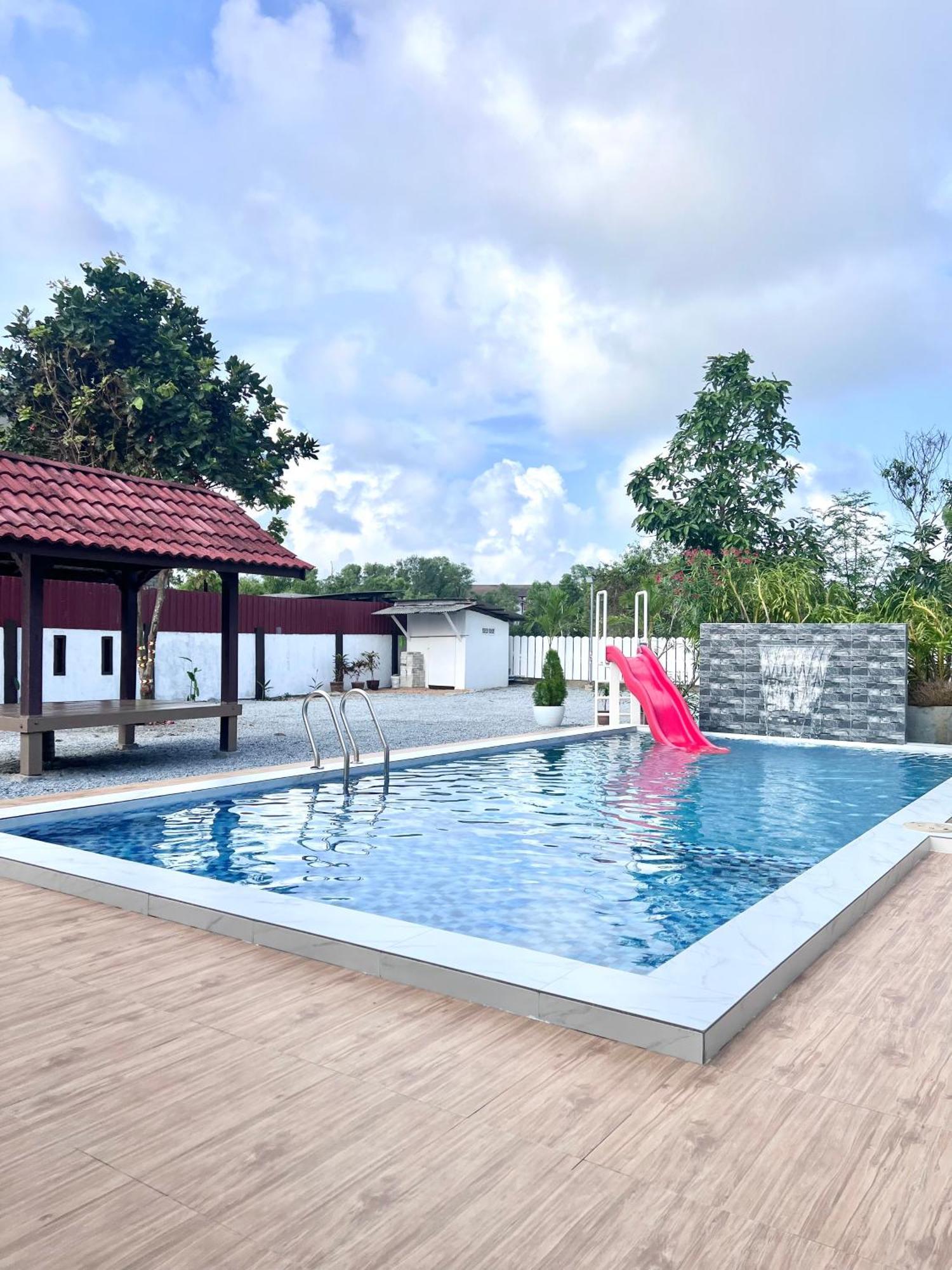 Teratai Homestay 3 Batu Buruk Куала-Тренгану Екстер'єр фото